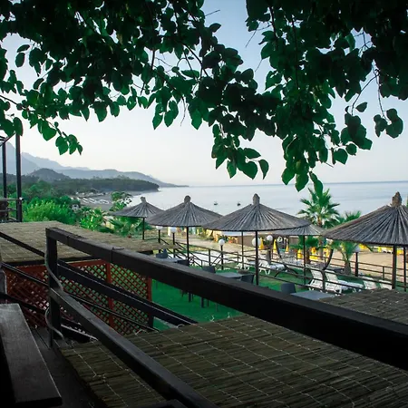 Апартаменты The Sandhill Restaurant
